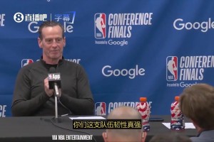 你还笑得出来啊？阿特金森赛后采访 似乎一开始还带着微笑