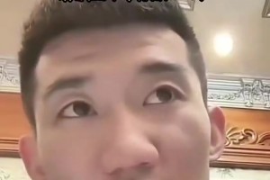 都进总决赛了！孙铭徽此前与马刺球员凯尔登·约翰逊玩起了空接！